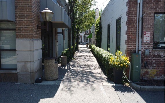 More Photos Of 107 Kercheval Ave, Grosse Pointe Drugstore For Lease