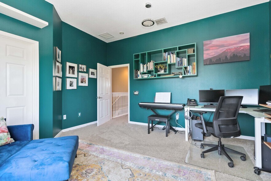 More Photos Of 3730 Avalon Park East Blvd, Orlando Office Residential For Sale