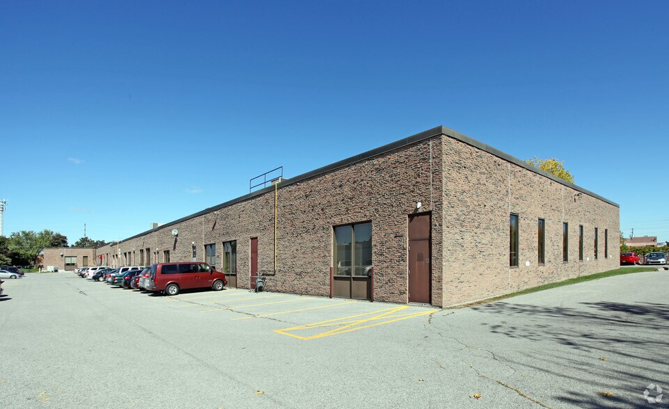 Primary Photo Of 105 Consumers Dr, Whitby Warehouse For Lease