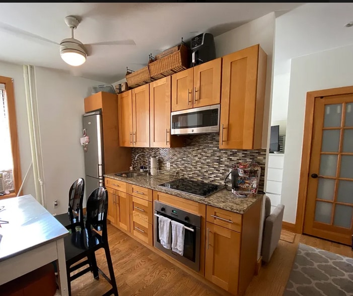 More Photos Of 300 N 8th St, Brooklyn Apartments For Sale