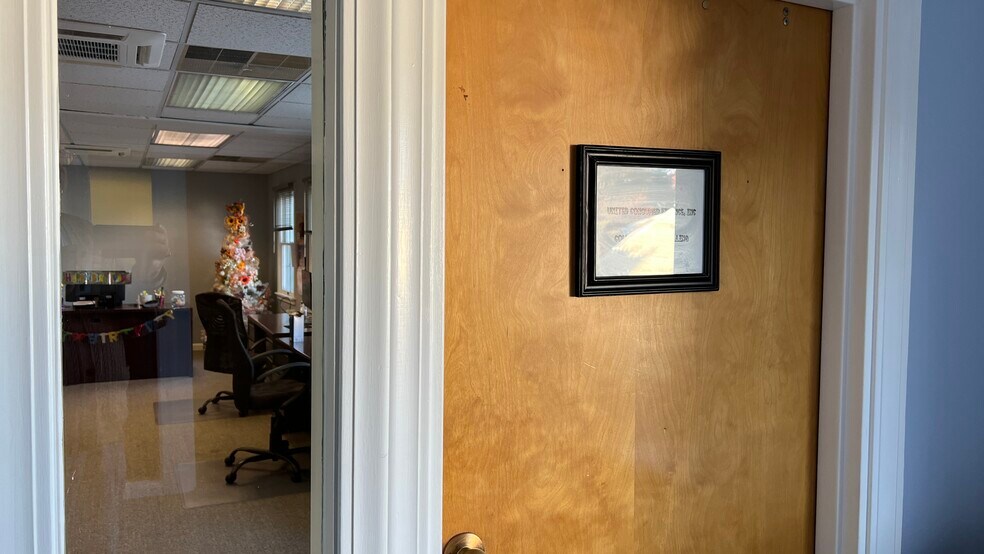 More Photos Of 150 W Grove St, Middleborough Medical For Sale