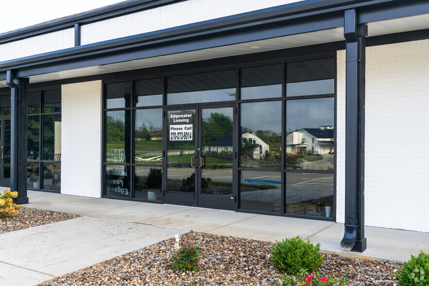 More Photos Of 124 Ernest R. Kouma Blvd, Radcliff Storefront For Lease