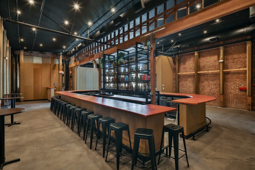 Primary Photo Of 1948 E 7th St, Los Angeles Bar For Lease