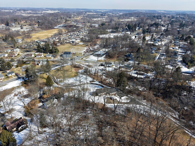 More Photos Of 166 Rosehill Ave, West Grove Multifamily For Sale