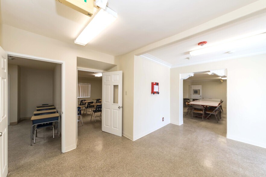 More Photos Of 1555 W Commonwealth Ave, Fullerton Office For Lease