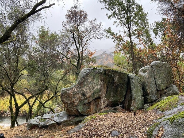 More Photos Of 42975 Sierra Dr, Three Rivers Hotel For Sale