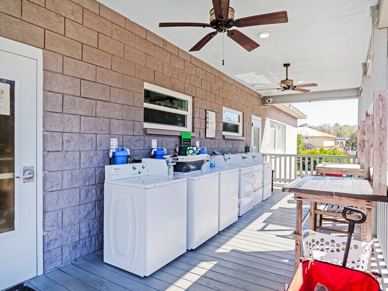 More Photos Of 11980 SW Shiloh Rd, Cedar Key Trailer Camper Park For Sale