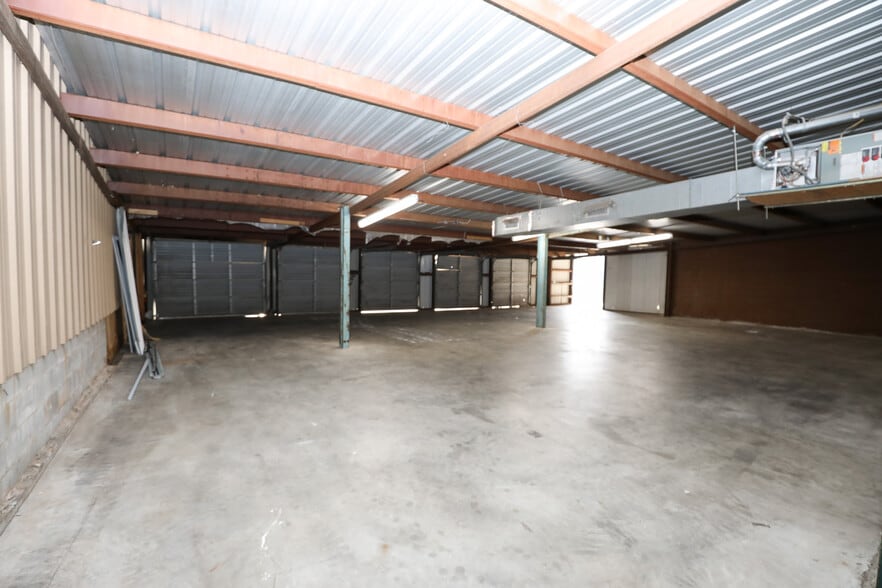 More Photos Of 5 Haynie St, Newnan Warehouse For Lease
