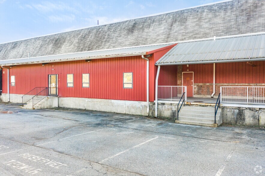 More Photos Of 635 S 10th St, Allentown Warehouse For Lease
