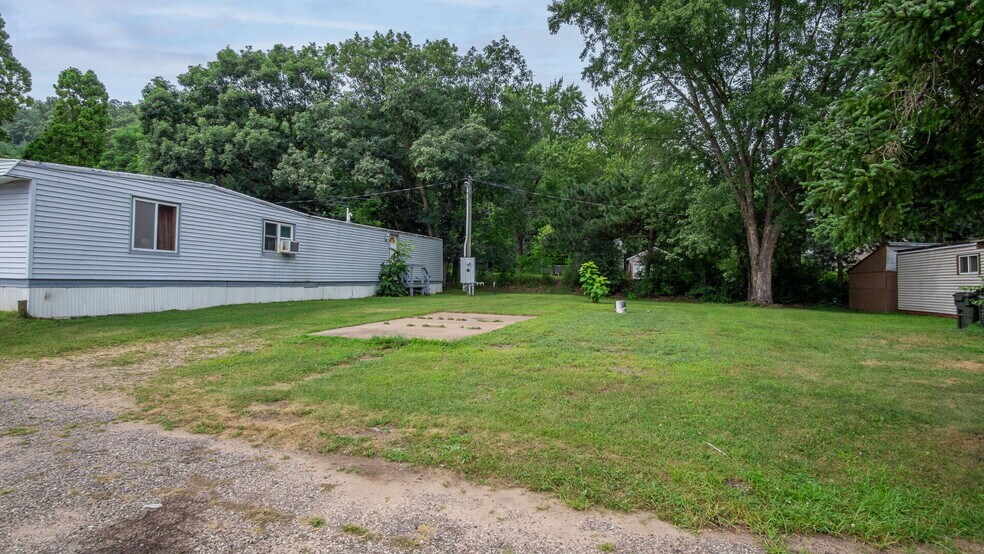 More Photos Of 3323 Seymour Rd, Eau Claire Manufactured Housing Mobile Home Park For Sale