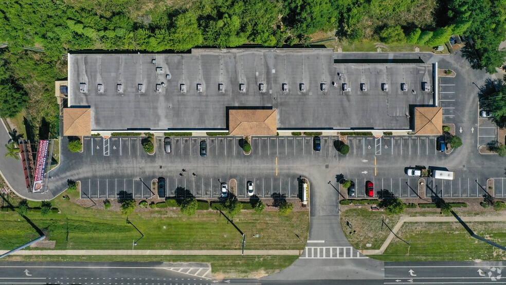 More Photos Of 1408 Dale Mabry Hwy, Lutz Storefront For Lease