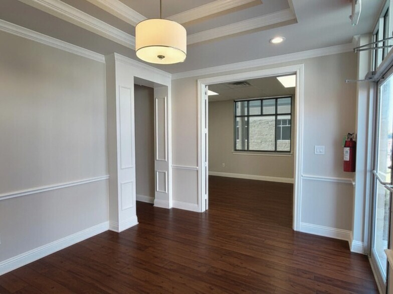 More Photos Of 1402 S Custer Rd, McKinney Medical For Lease