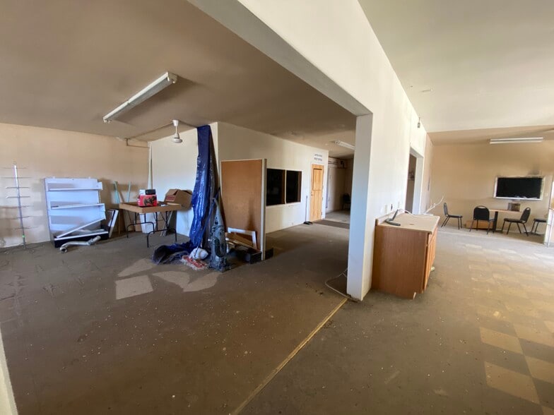 More Photos Of 25 Fremont St, Lysite General Retail For Sale