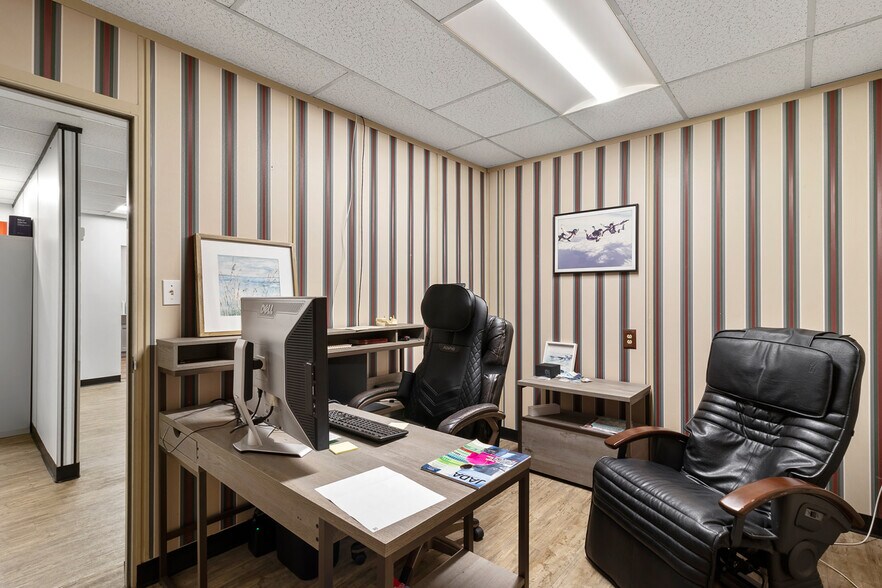 More Photos Of 279 N Main St, Kilmarnock General Retail For Sale