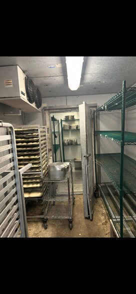 More Photos Of 139 W Shawnee St, Muskogee General Retail For Lease