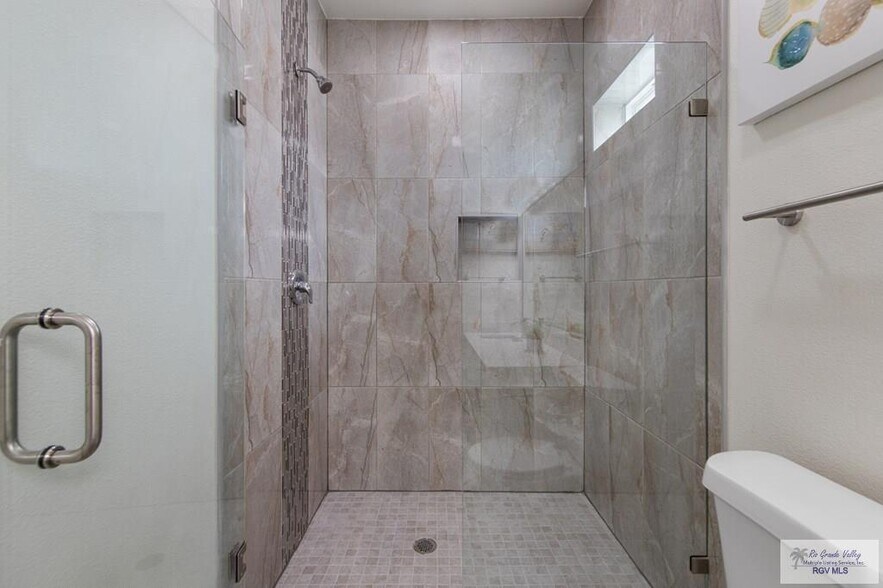 More Photos Of 116 E Cora Lee Dr, South Padre Island Apartments For Sale