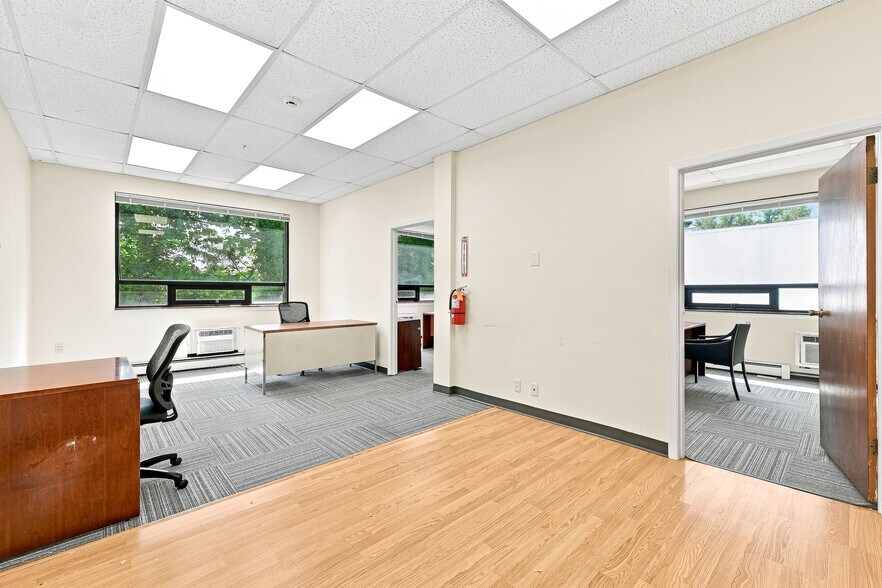 More Photos Of 92 S Central Ave, Hartsdale Storefront Retail Office For Lease