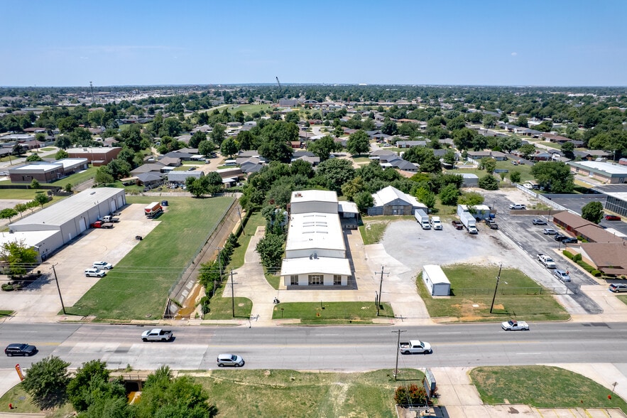 More Photos Of 6845 S Western Ave, Oklahoma City Distribution For Lease