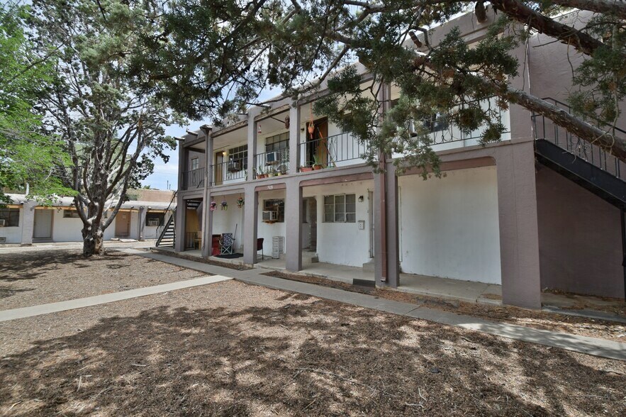 More Photos Of 300-314 Rhode Island St SE, Albuquerque Apartments For Sale