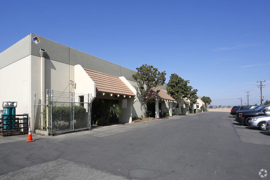 More Photos Of 500 Harrington St, Corona Warehouse For Lease