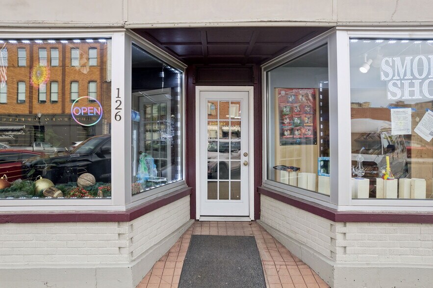 More Photos Of 126 N High St, Hillsboro Storefront Retail Residential For Sale