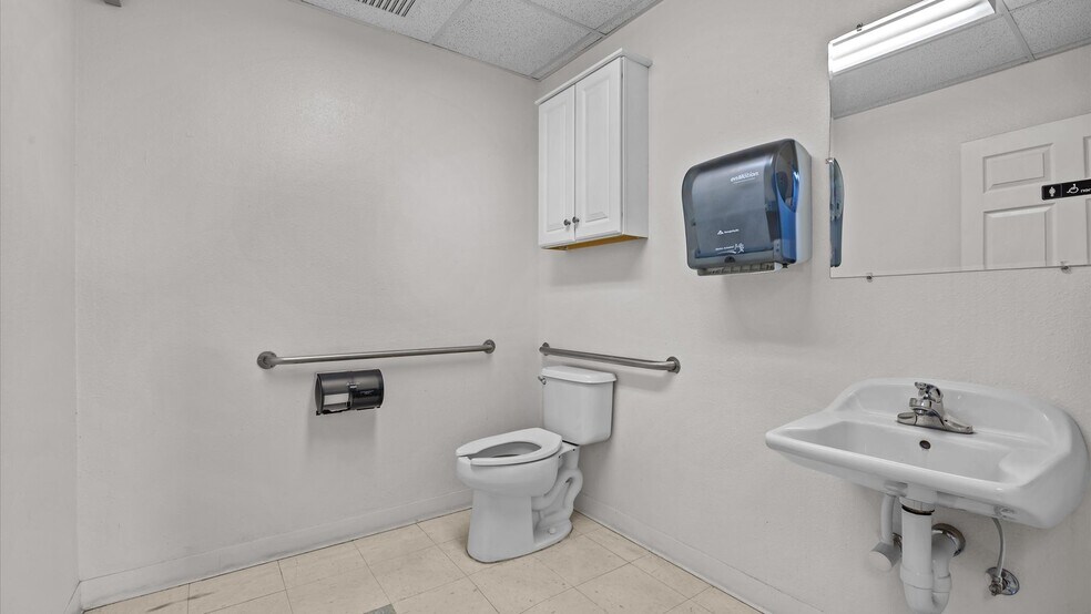 More Photos Of 2275 Logos Ct, Grand Junction Warehouse For Sale