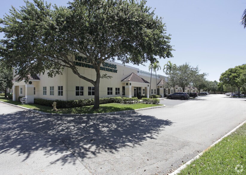 More Photos Of 11870 W State Road 84, Davie Warehouse For Lease