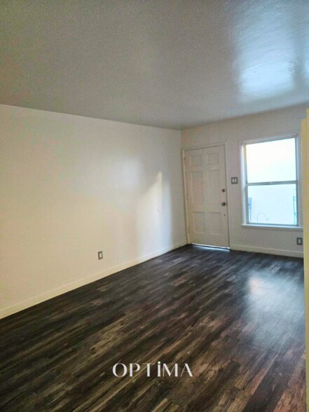 More Photos Of 2285 Earl Ave, Long Beach Multifamily For Sale