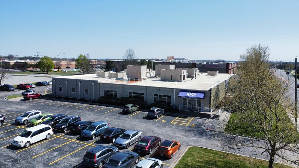 More Photos Of 9221 Quivira Rd, Overland Park Medical For Sale