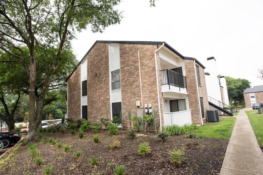 More Photos Of 4328 Duck Creek Dr, Garland Apartments For Sale