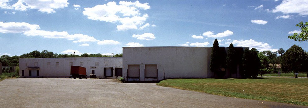 More Photos Of 230 Liberty St, Metuchen Warehouse For Sale