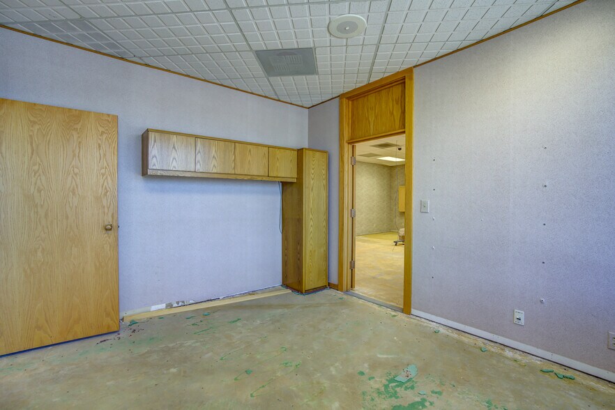 More Photos Of 18950 Base Camp Rd, Monument Office For Lease