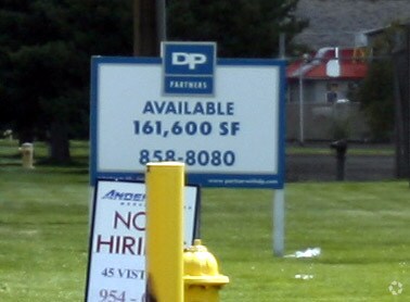 More Photos Of 45 Vista Blvd, Sparks Warehouse For Sale