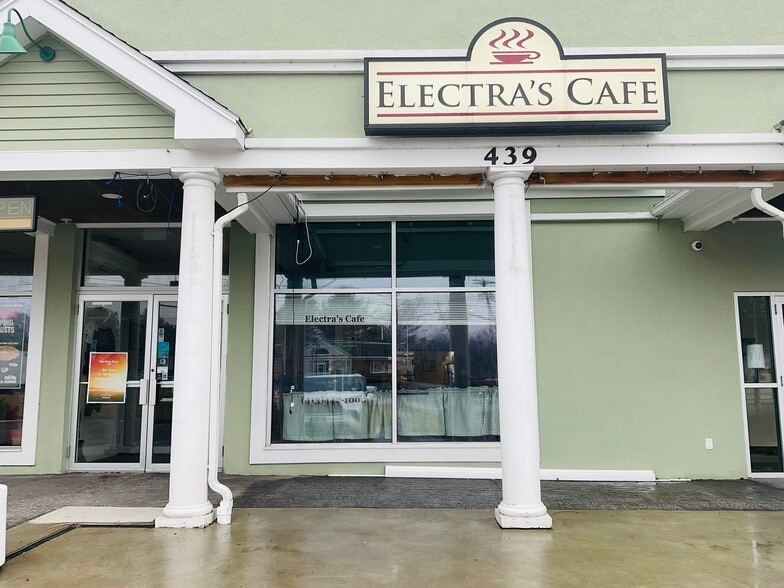 Primary Photo Of 439 Pittsfield Rd, Lenox Freestanding For Sale