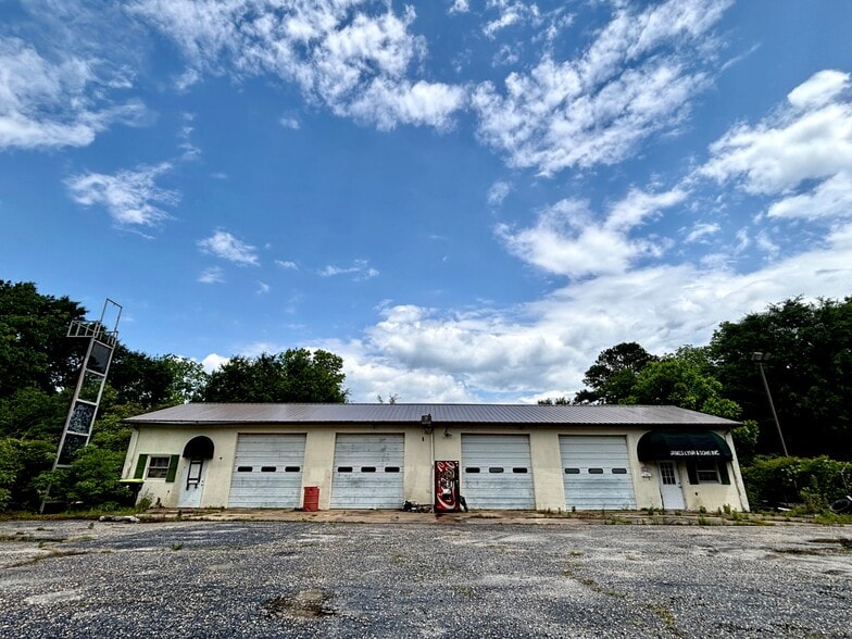 More Photos Of 311 E Main St, Whiteville Industrial For Sale