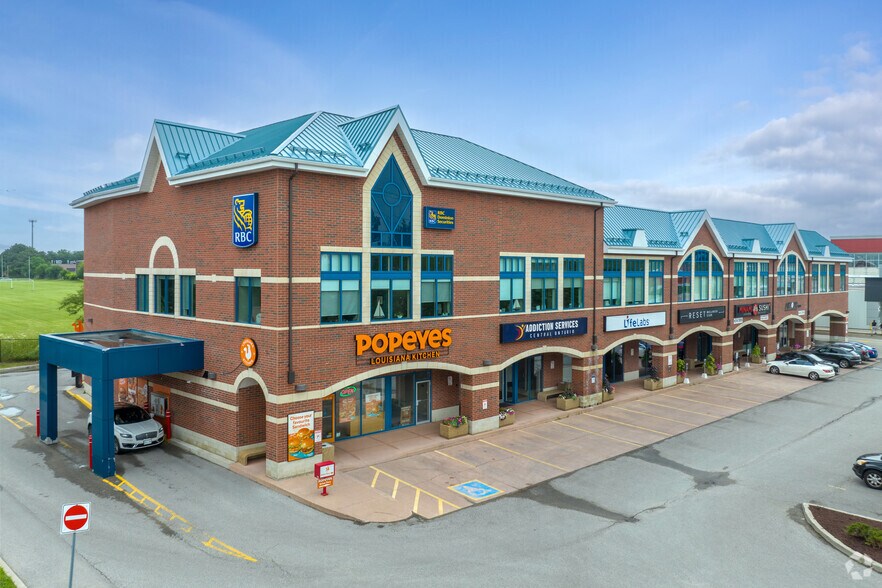 Primary Photo Of 14783-14785 Yonge St, Aurora Office For Lease