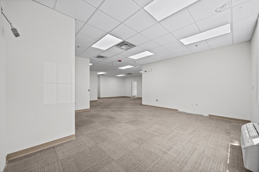 More Photos Of 70 Elizabeth Blackwell St, Geneva Office For Lease