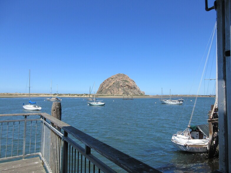 More Photos Of 715 Embarcadero, Morro Bay Restaurant For Lease