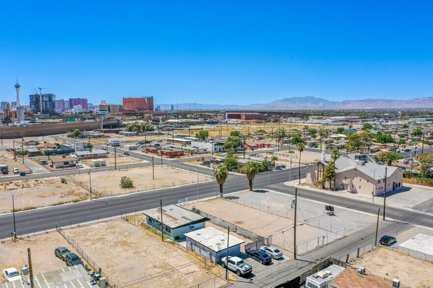 More Photos Of 612 W Washington Ave, Las Vegas Multifamily For Sale