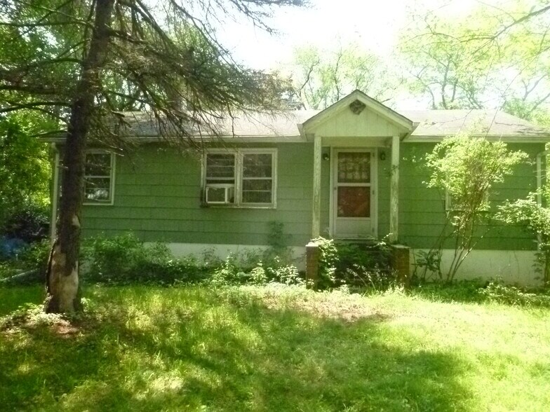 Primary Photo Of 477 NY-17K St, Rock Tavern Office For Sale