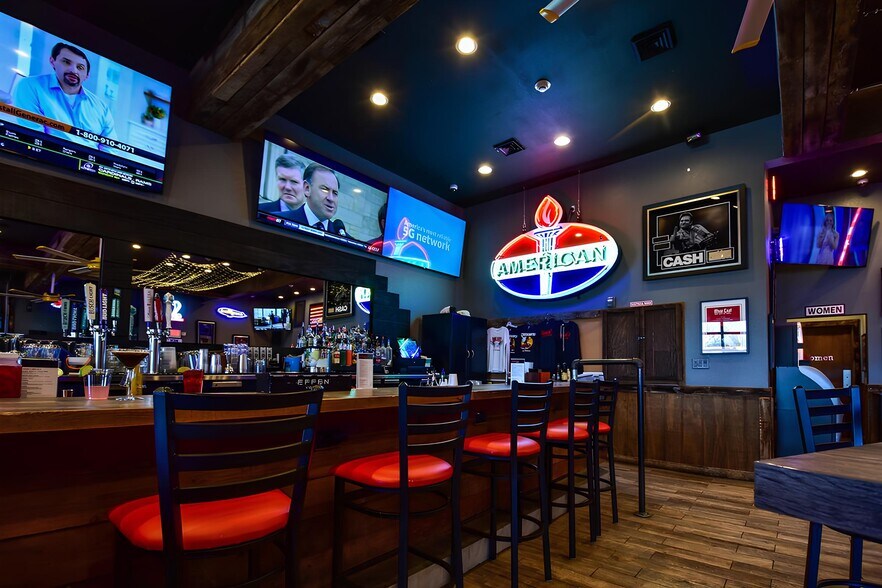 More Photos Of 1289 Bagnell Dam Blvd, Lake Ozark Restaurant For Sale