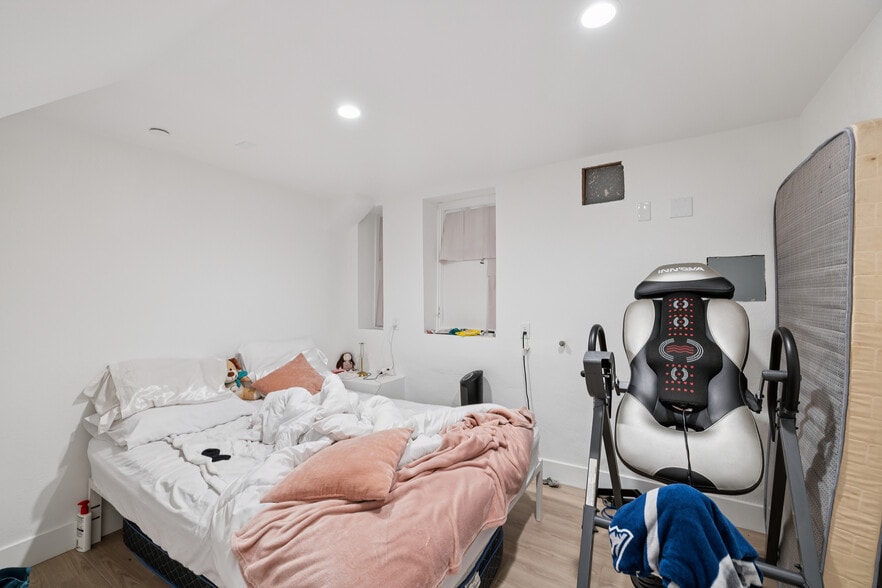 More Photos Of 250 Red Hill Ave, San Anselmo Apartments For Sale