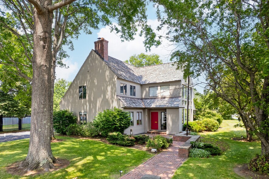 More Photos Of 68 Lyme Rd, Hanover Office Residential For Sale