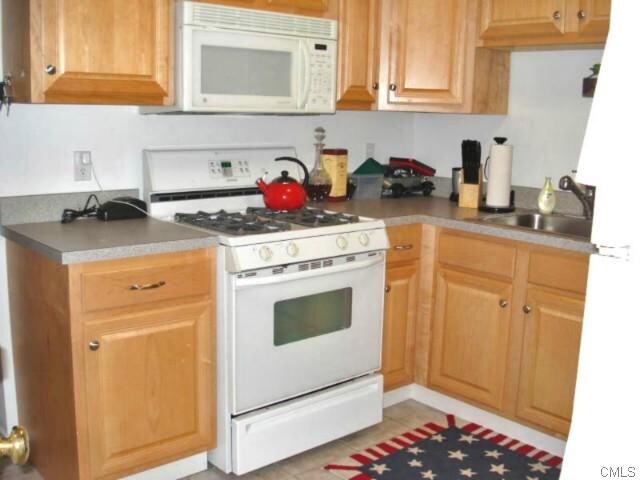 More Photos Of 543 Newfield Ave, Stamford Storefront Retail Residential For Sale