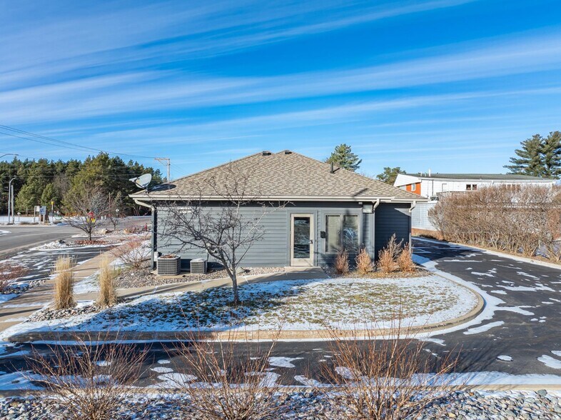 More Photos Of 1811 Superior St, Three Lakes Medical For Sale