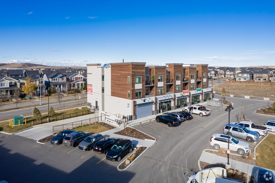 More Photos Of 50 Fireside Gate, Cochrane Apartments For Lease