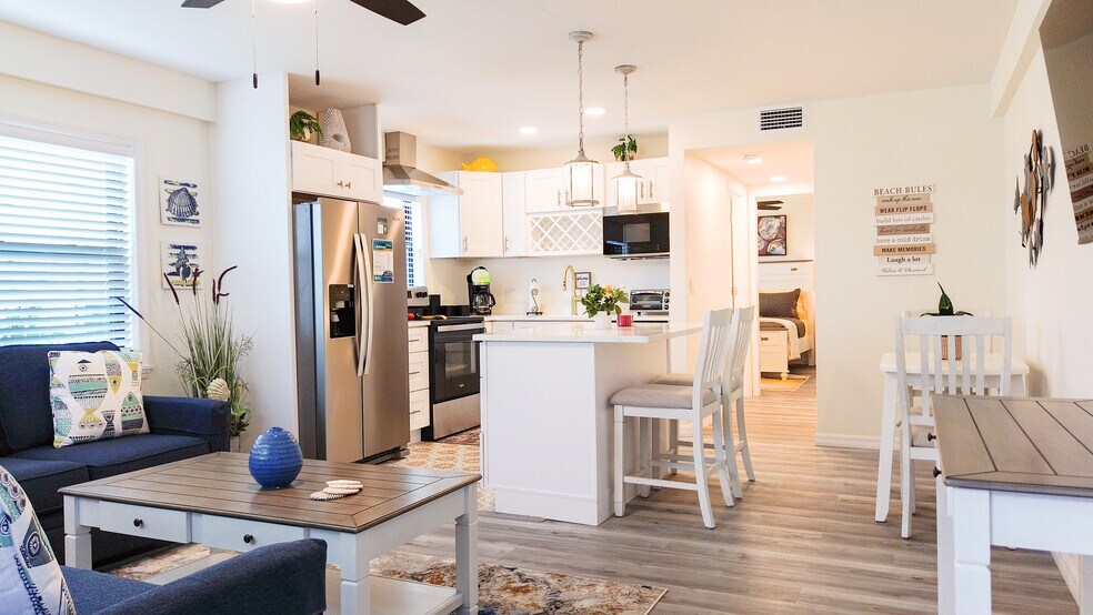 More Photos Of 9921 Gulf Blvd, Treasure Island Apartments For Sale