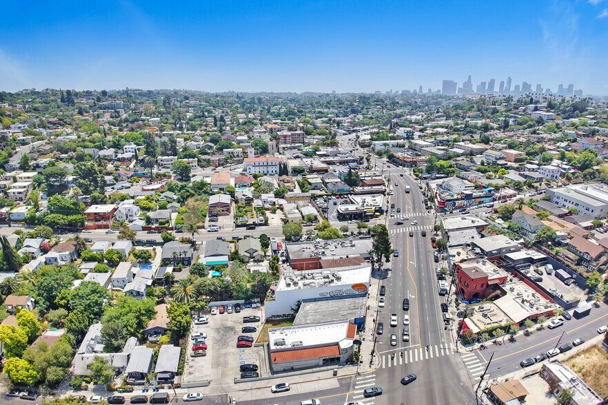 More Photos Of 3921 W Sunset Blvd, Los Angeles Storefront For Sale