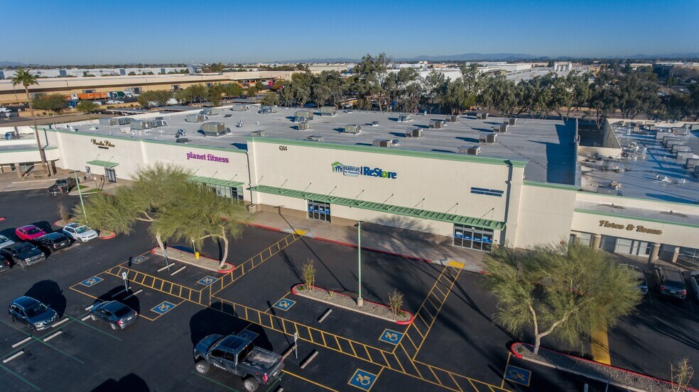 More Photos Of 4344 W Indian School Rd, Phoenix General Retail For Lease