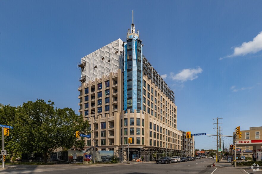 Primary Photo Of 1451 Wellington St W, Ottawa Apartments For Lease